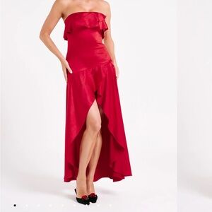 Meshki Sulianna Ruffle Midi Dress , size S
BRAND NEW, with tags, never worn